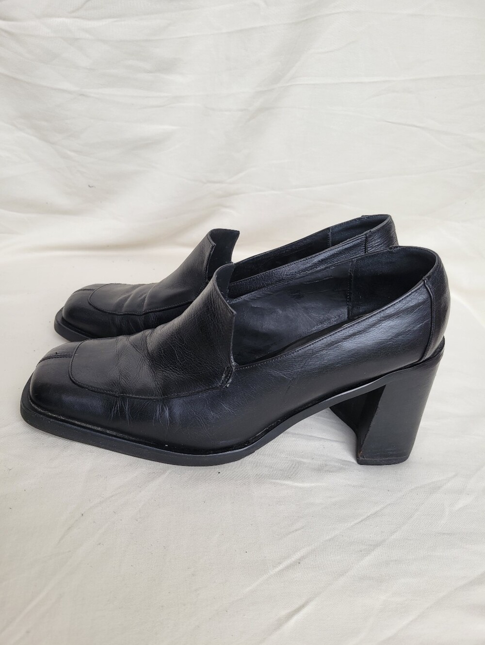 Kenneth Cole New York Vintage Black Leather Women's Block Heel Loafers